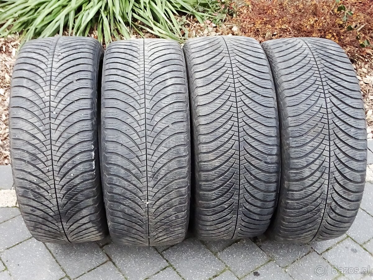 OPONY WIELOSEZONOWE GOODYEAR VECTOR 4SEASONS GEN-2 225/45R17