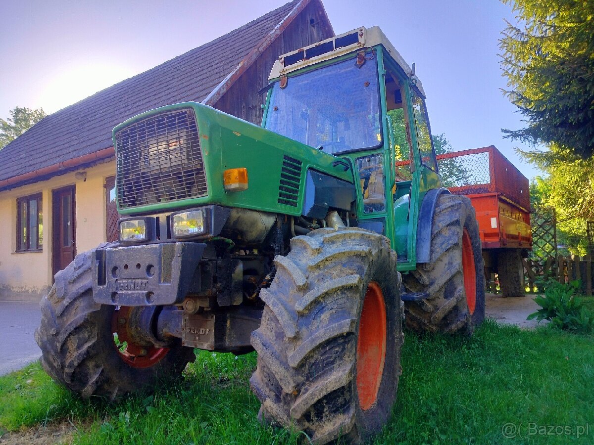 Fendt 260V sadownik