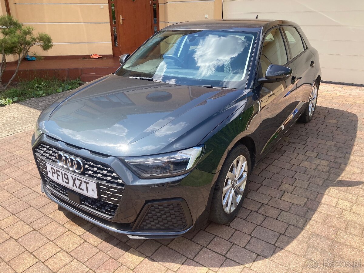 AUDI A1sport35TSFI 2019 anglik