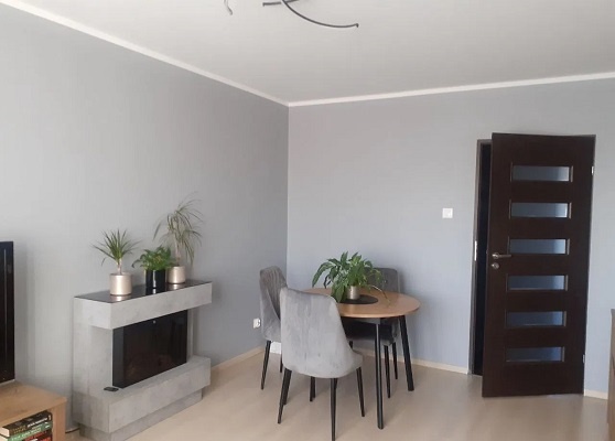 Mieszkanie o pow. 48.80m2, balkon, III p., Os. Dobrzec