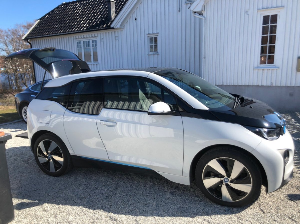 BMW I3