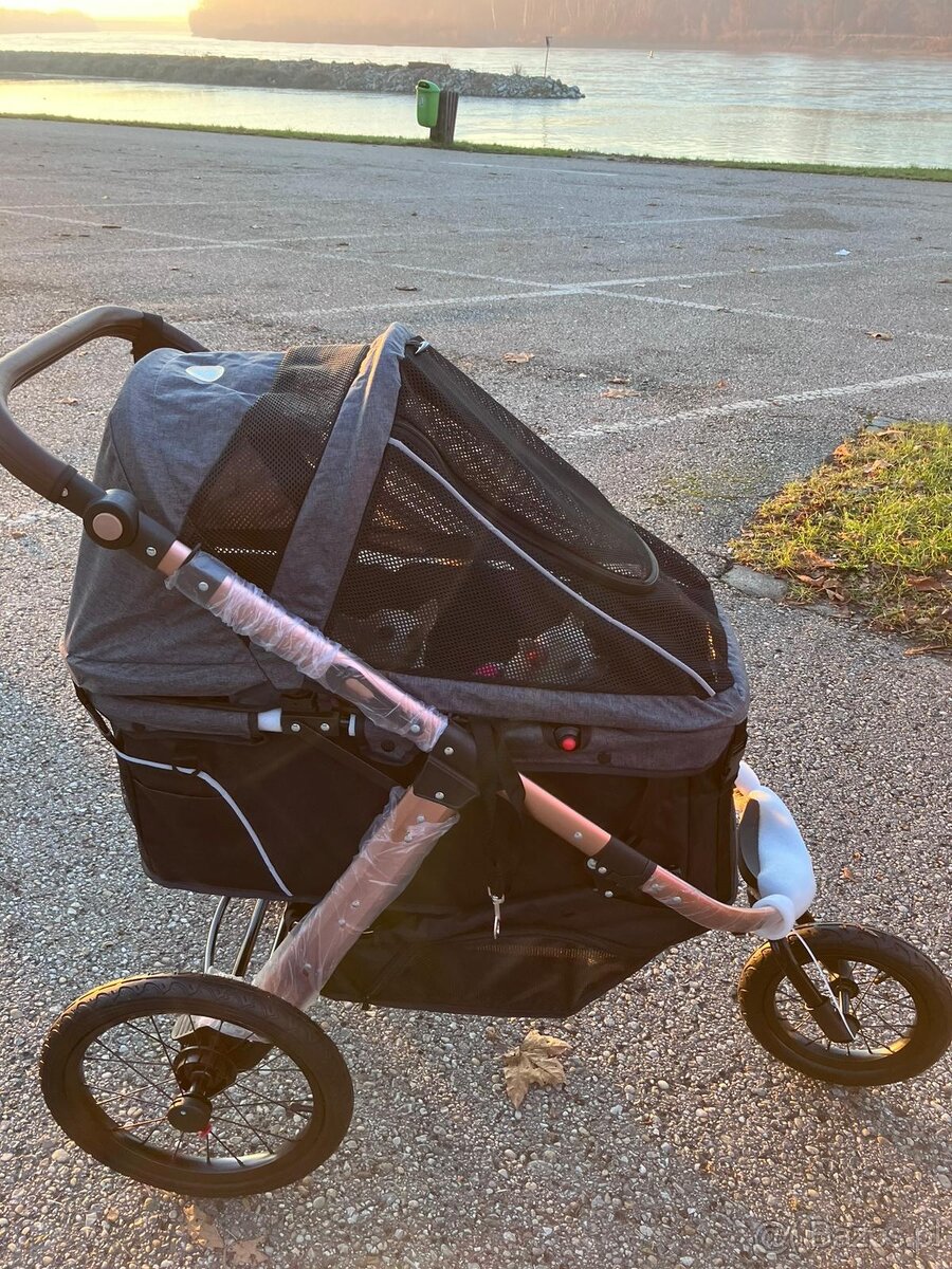 Wózek dla psa do 23kg PetBuggy