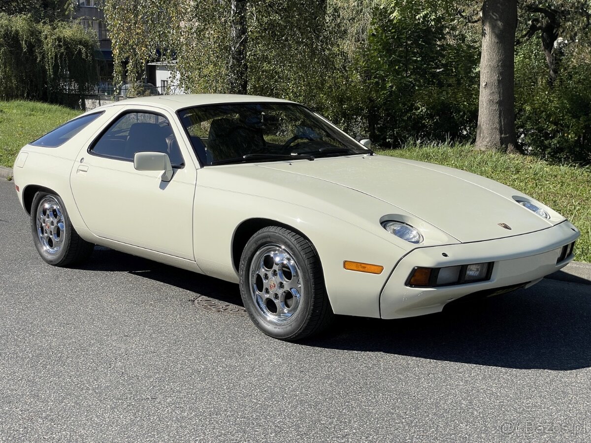 Porsche 928 4.5L V8 1991