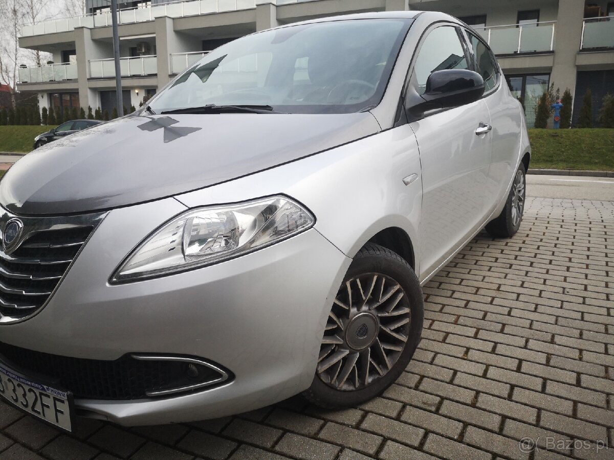 Lancia Ypsilon sprzedam.