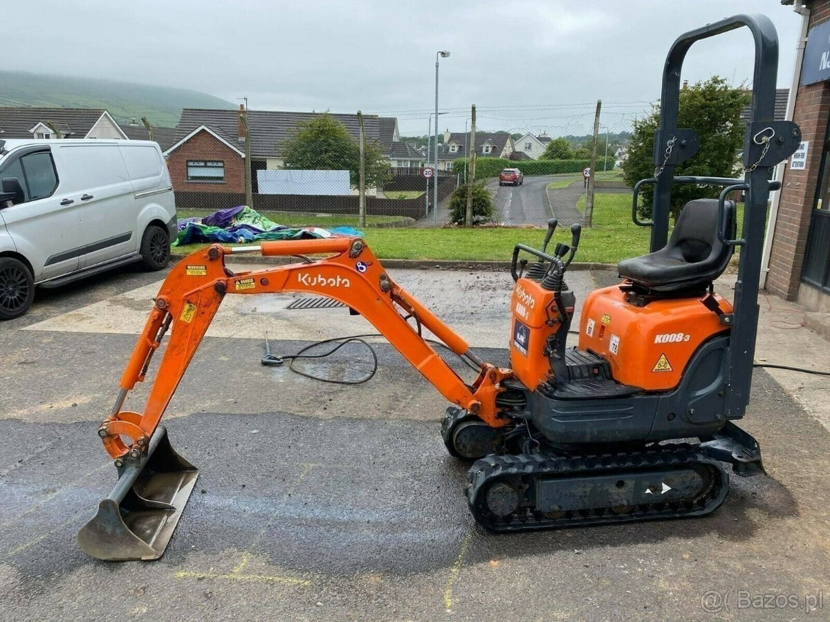 Kubota K830