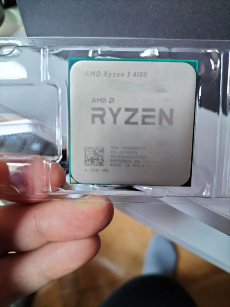 Sprzedam Ryzen 4100+chłodzenie