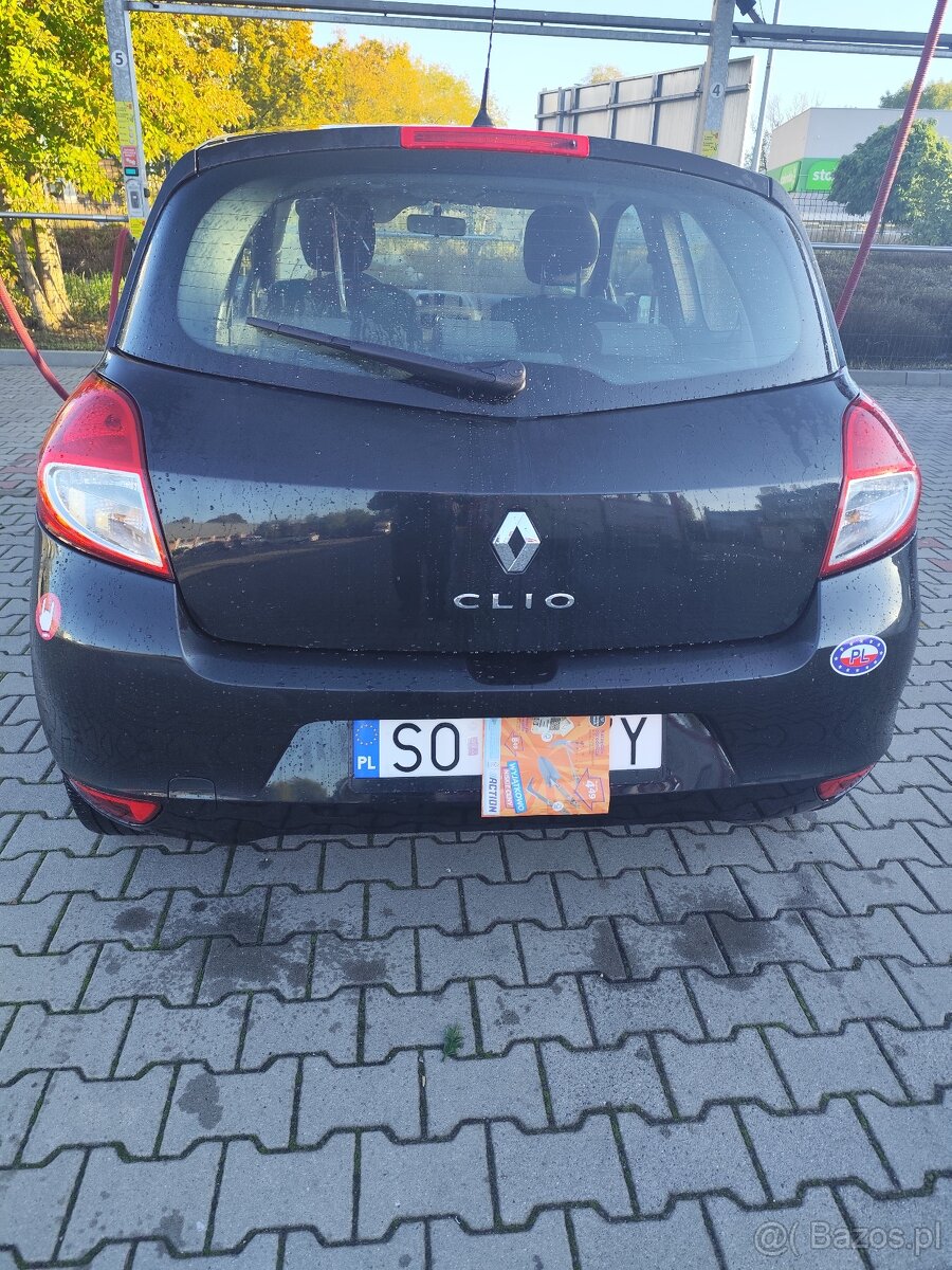 Sprzedam Renault Clio III super stan