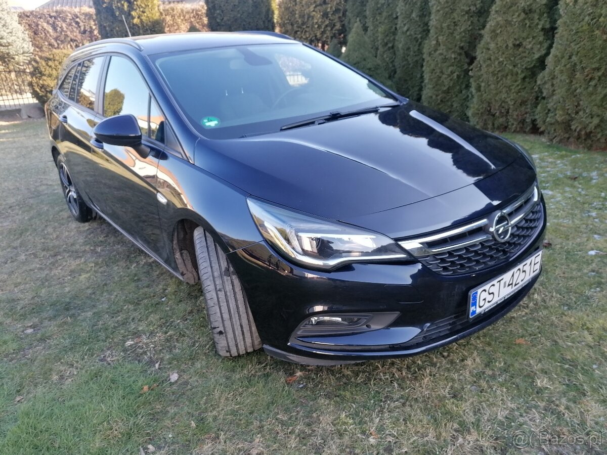 Opel Astra ST Business 1.6 diesel 2018 r 145000 przebieg