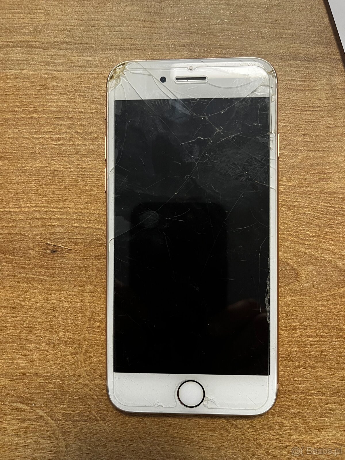 Sprzedam telefon komórkowy iPhone 8 różowy