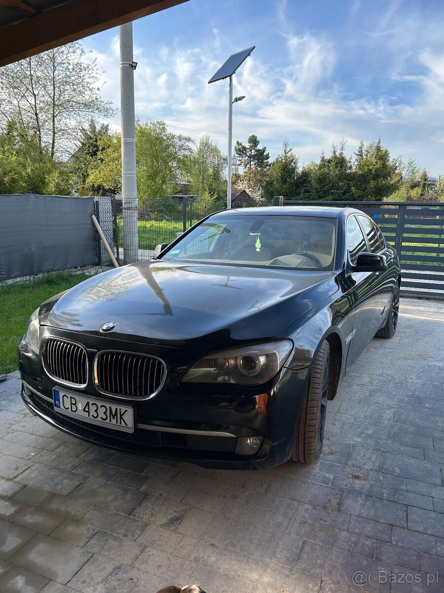 BMW 750i xdrive f01