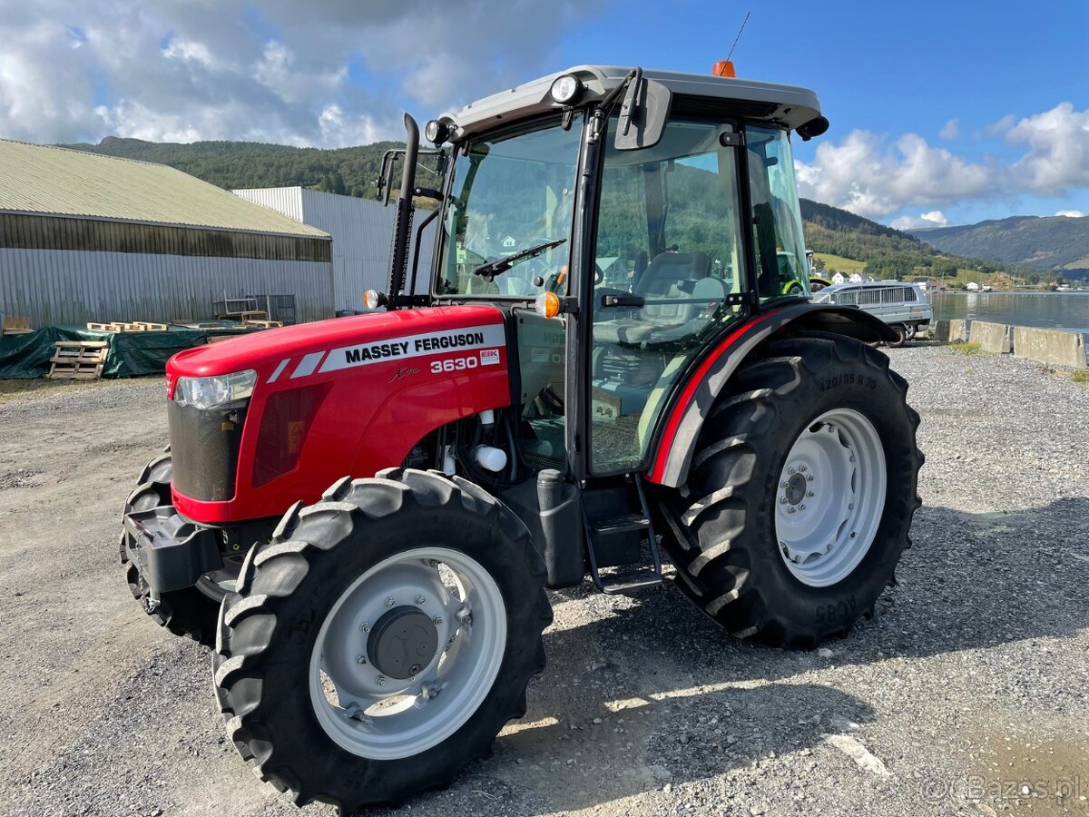 2016 Massey Ferguson 3630A Ciągnik