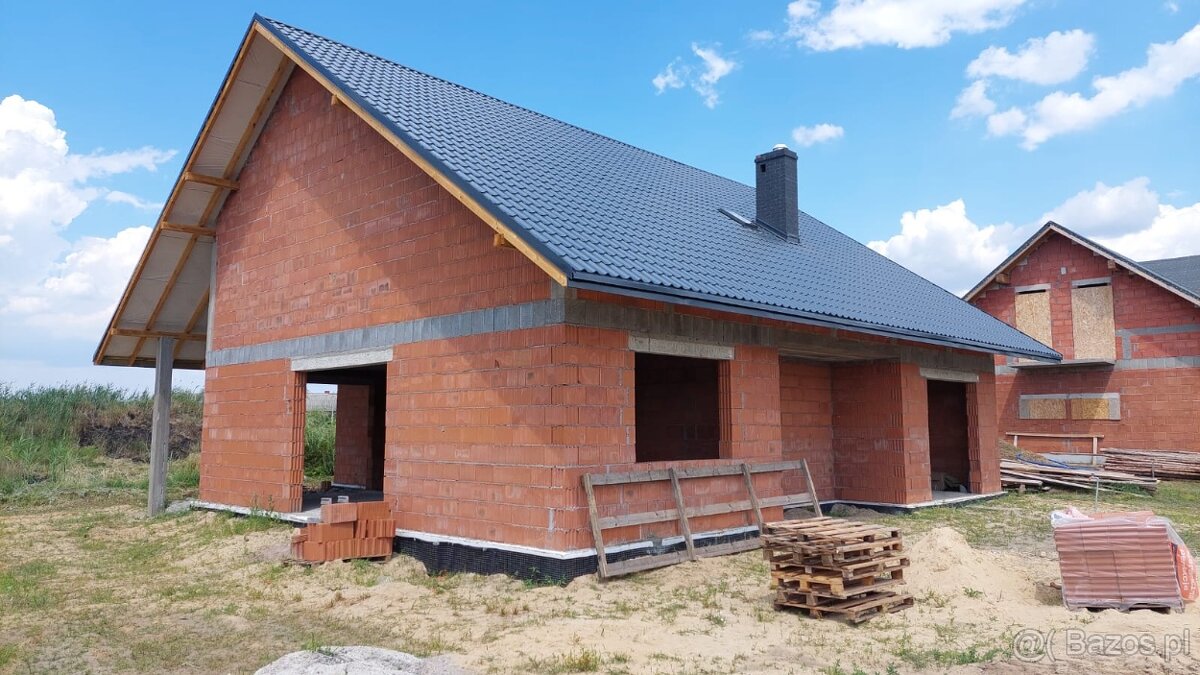 Dom parterowy o pow. 145 m² z działką o pow. 883 m², Bałdoń