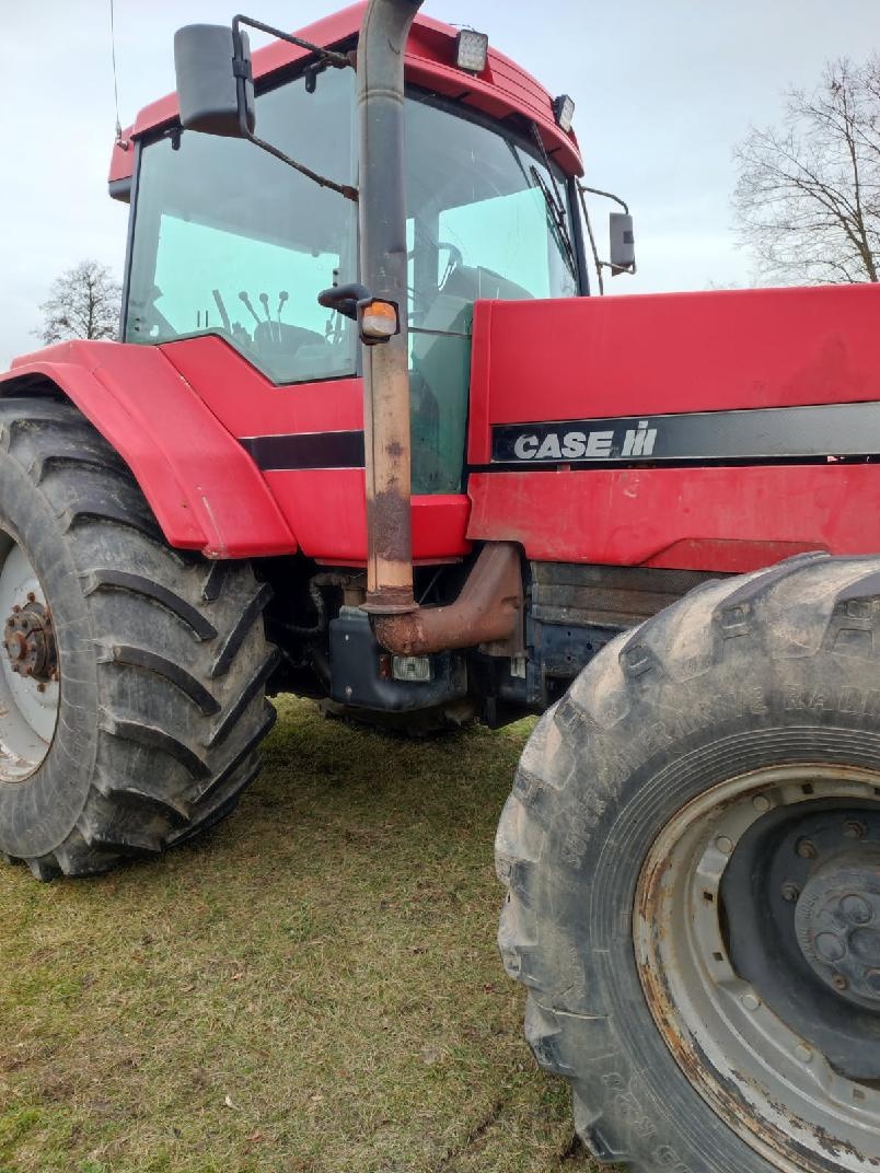 Skupie ciągniki rolnicze Renault, Case, New Holland