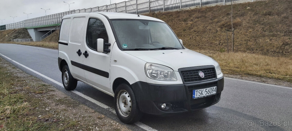 Fiat Doblo Cargo 1,3 JTD 75KM 183400km 2010r zarej.