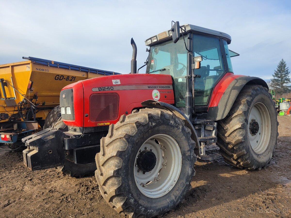 Massey ferguson 8240