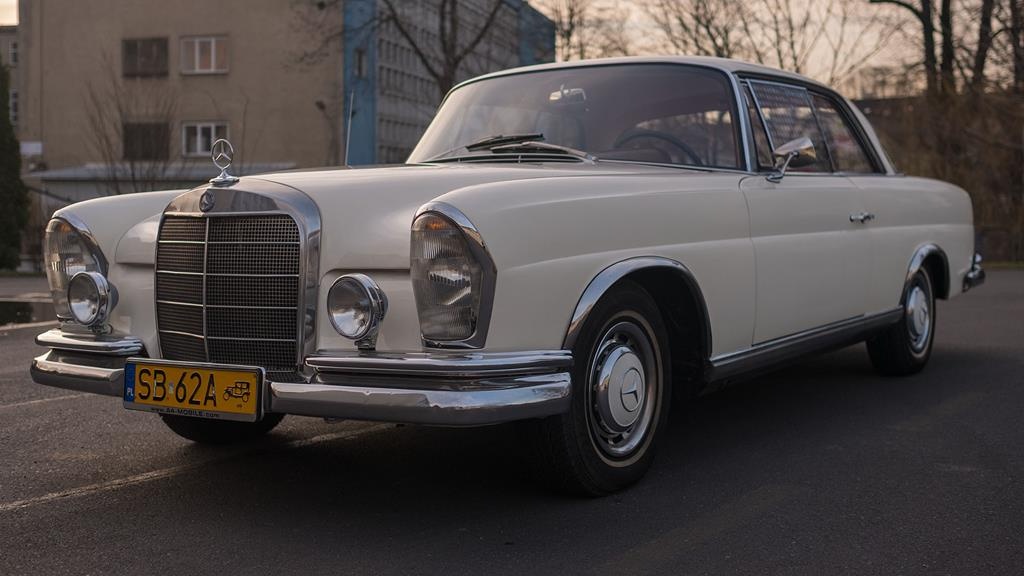 Mercedes-Benz 220 Seb Coupe