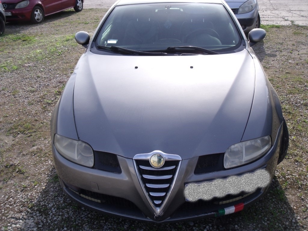 Alfa Romeo GT 1.9 Diesel 150 KM 2004 r. na części