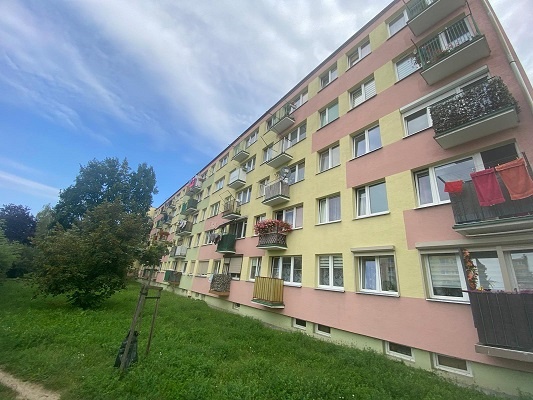 3 pokoje, 48 m2, balkon, II piętro, po remoncie, Os. Asnyka