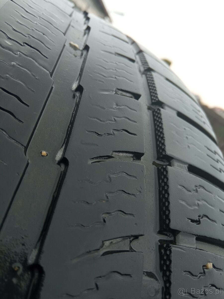 Opony NOKIAN WR AB 255/45/18 r 103v xl zimowe bieżnik ok 5 m