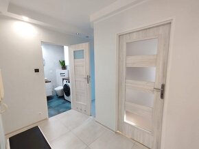 2 pokoje, 54.20m2, balkon, III p., po remoncie, ul. Podmiejs - 10