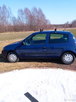 Sprzedam samochód RENAULT CLIO 2 z roku 2002  w stanie bardz - 10