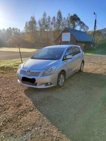 Toyota Verso 1.6 132 KM benzyna 7-os. - 10