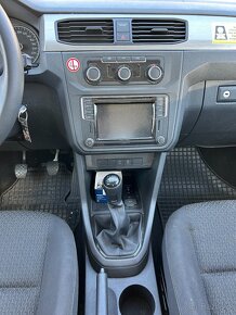 VW Caddy 2.0 TDI - 65 500 km - rozbity - 10