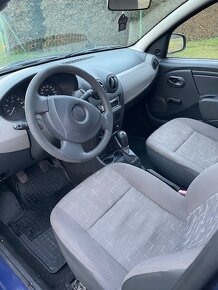 Sprzedam samochód Dacia Sandero z 2009 roku w stanie bardzo - 10