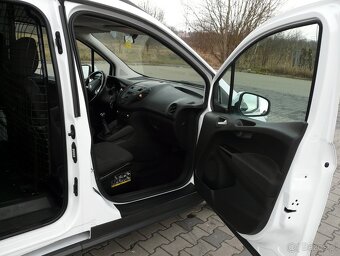 Ford Tourneo Courier - 10