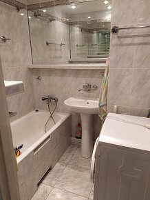 3 pokoje, 66m2, duży balkon, I p., umeblowane, ul. Podmiejsk - 11