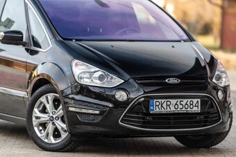 Ford S-Max - 11