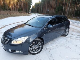 Opel insignia sport tourer - 11