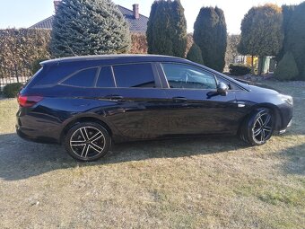 Opel Astra ST Business 1.6 diesel 2018 r 145000 przebieg - 11