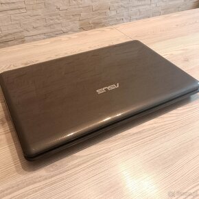 Laptop Asus Pro79L - 11