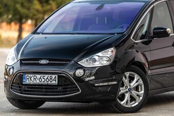 Ford S-Max - 12