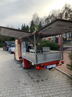 Jedyna taka kawiarenka na kołach , food truck - 12