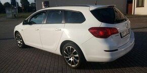 Opel Astra  Lift 1.4 mpi ecoFlex - 12