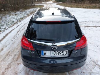 Opel insignia sport tourer - 13