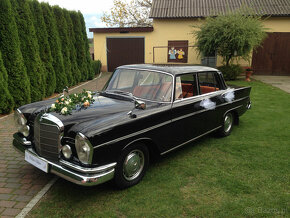 Zabytkowy Mercedes W111 220Sb super stan z 1963 roku - 13