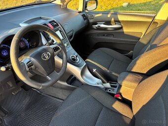 Sprzedam Toyota Auris 1.8 Hybryda - 14