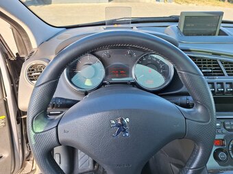 Peugeot 3008 2.0hdi Panorama - 15