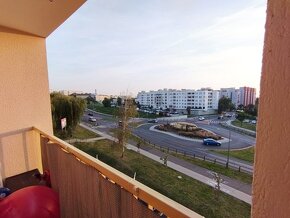 2 pokoje, 54.20m2, balkon, III p., po remoncie, ul. Podmiejs - 15