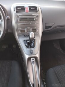 Toyota Auris 1.6 Benzyna Automat Bezwypadkowy Czujniki Park. - 15