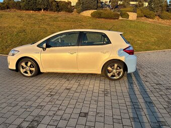 Sprzedam Toyota Auris 1.8 Hybryda - 16