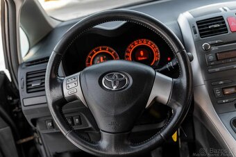 Toyota Auris | benzyna | bardzo zadbana - 16