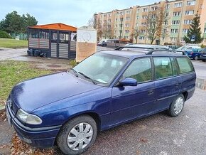 Sprzedam Astrę F kombi 1,6i, 75 KM benzyna