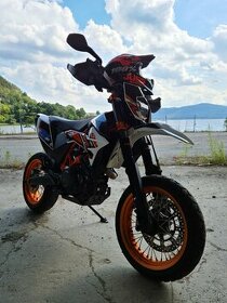 KTM 690 SMC R - 1