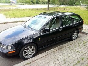 Sprzedam Volvo V40 - 1