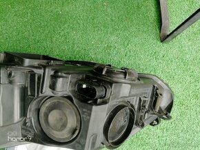 Lampa przednia prawa Ford Focus 2011r