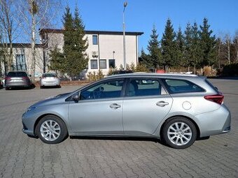 Toyota Auris 1.2